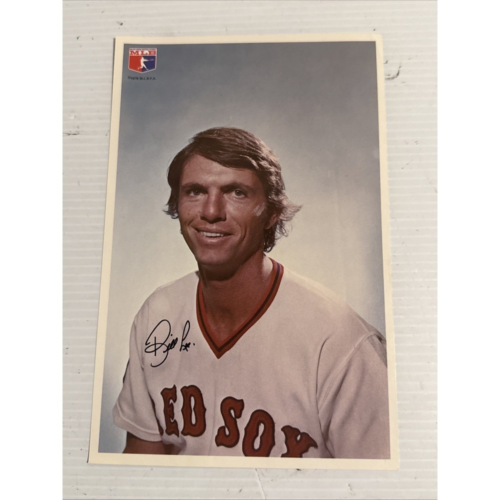Bill Lee‎ "The Spaceman" Boston Red Sox 1976 team issued MLB paper photo 6" x 9"